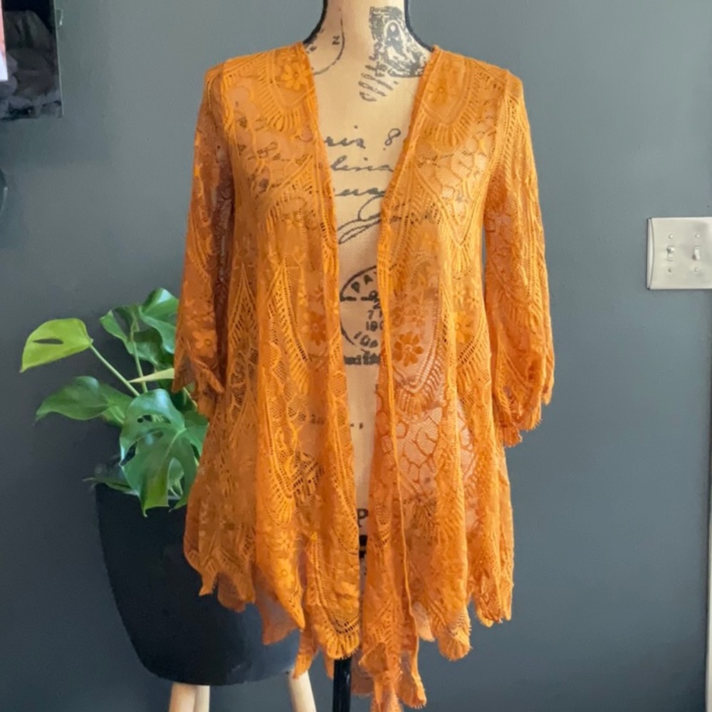 High-low open front lace kimono shawl